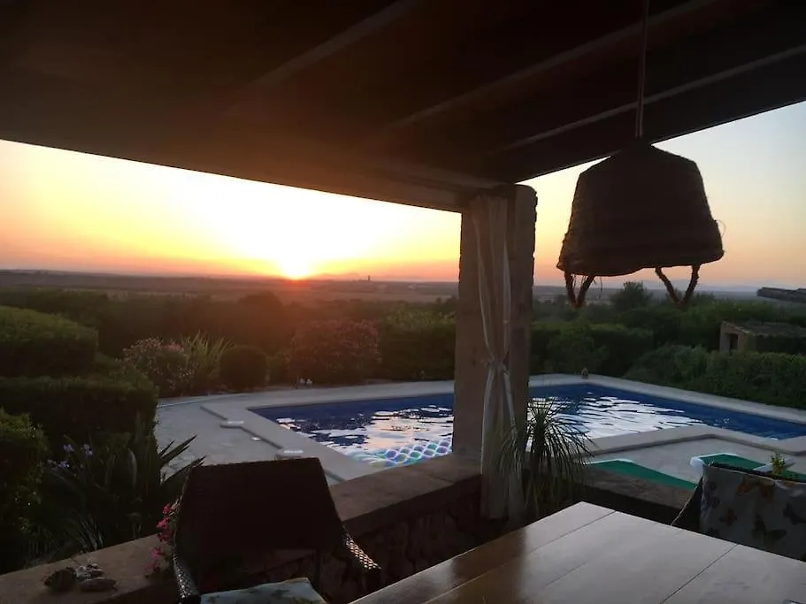 Finca Ca'N Tomeu. Сес-Салинес